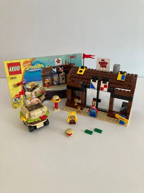LEGO 3833 SpongeBob: Krusty Krab Adventures COMPLETE w Minifigs + Manual. NO BOX