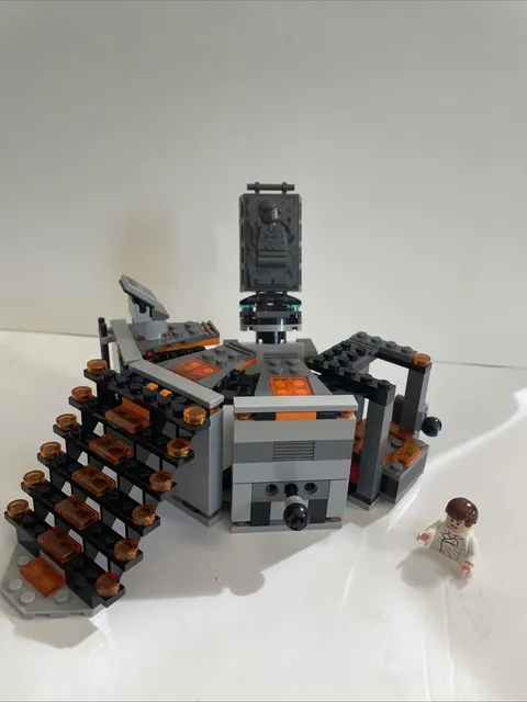 Lego 75137 Carbon-freezing Chamber READ