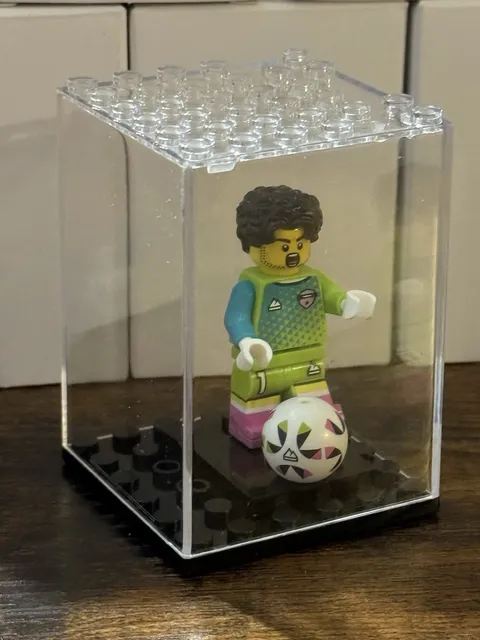 LEGO Mini Figures 71052 - Series 29 Soccer Player Minifigure