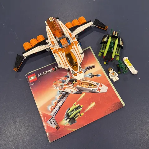 Lego Mars Mission 7648 Mobile Mining Unit and Switch Fighter 100% Complete