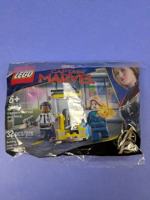 LEGO Marvel Captain Marvel and Nick Fury 30453