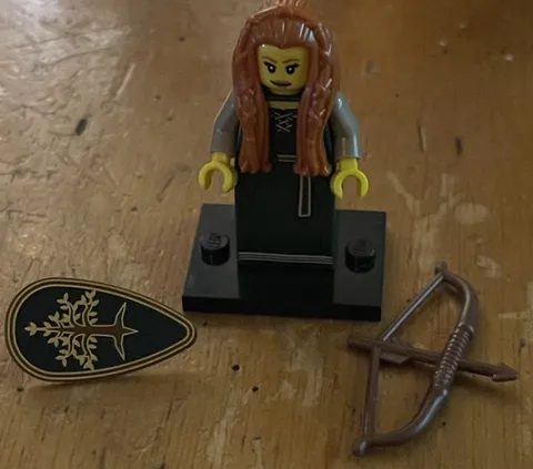 Forest Maiden Series 9 Forestwoman Bow Shield CMF LEGO Minifigure Mini Figure