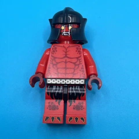 Lego Castle NEXO Knights Crust Smasher Minifigure 30374