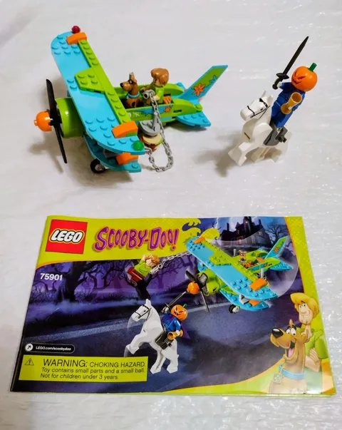 LEGO Scooby-Doo Mystery Plane Adventures 75901 2015 Set, Figurines, Book, NO BOX