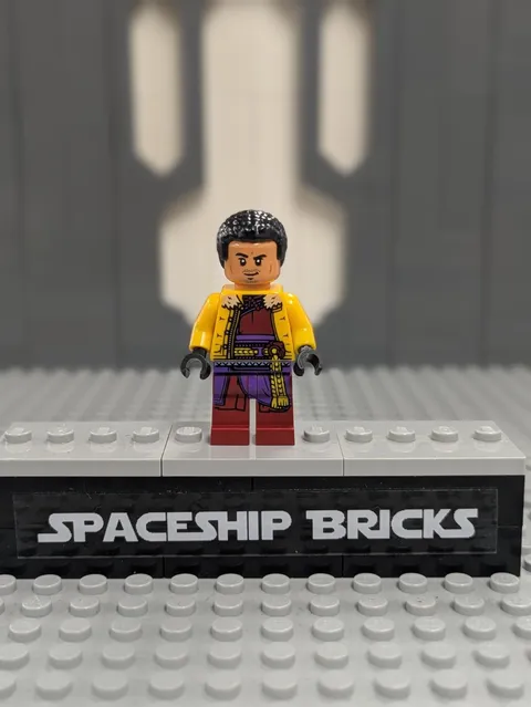 Lego Minifigure Wong - Bright Light Orange Parka sh0779 Super Heroes
