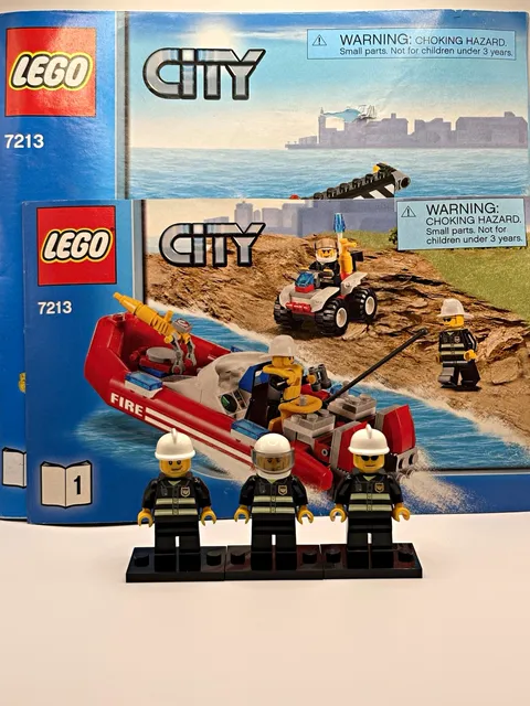 LEGO City Off-Road Fire Truck & Fireboat 7213 Complete Set 388pcs No Box