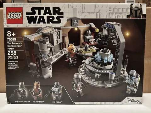LEGO Star Wars: The Armorer's Mandalorian Forge (75319)