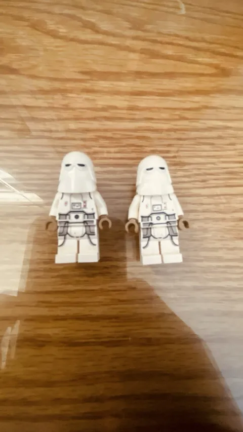 LEGO Star Wars Snowtrooper Minifigures Lot of 2 White Plastic (2 Pieces)