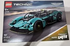 LEGO Technic Aston Martin Valkyrie 42208 707-Piece Set Box