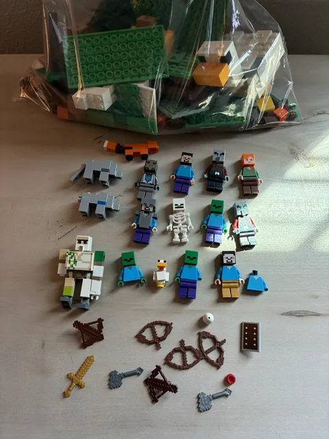 LEGO Minecraft Minifigures & Parts + Bulk - Iron Golem, Steve, Knight Skin