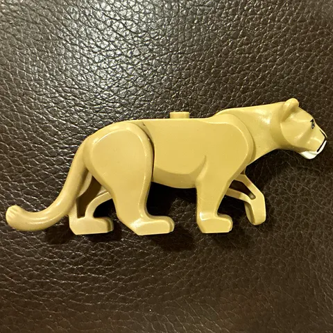 LEGO Beige Big Cat Animal Figure 1 Piece Jungle Set Animal & Creatures Plastic