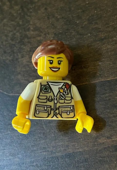 Lego Ideas Old Fishing Store 21310  Minifigure Idea030 Fisherwoman Great Cond!