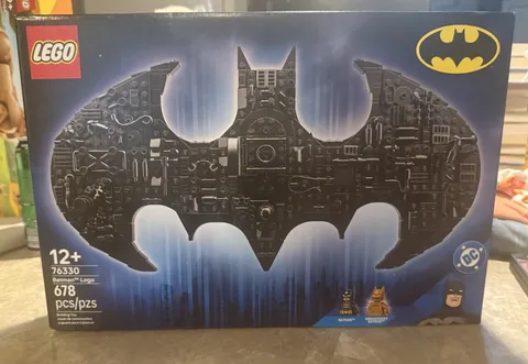 LEGO DC Batman: Batman Logo 76330 Brand New