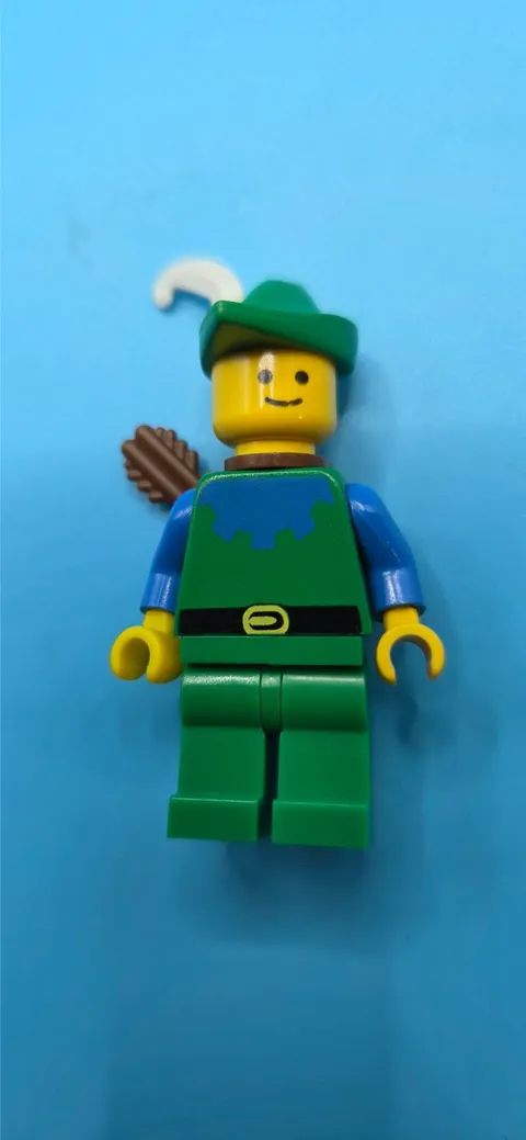 Used LEGO cas132a Castle Forestmen 6077 Forestman Blue Minifigure + Accessories