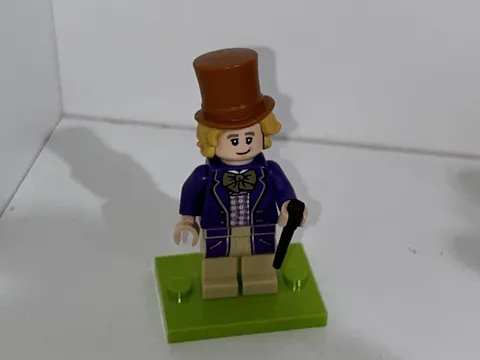 LEGO Ideas Willy Wonka Minifigure 21360 CUUSOO Chocolate Factory