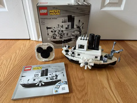 LEGO 21317 Ideas Disney Mickey Mouse Steamboat Willie Complete w/Box & Manual