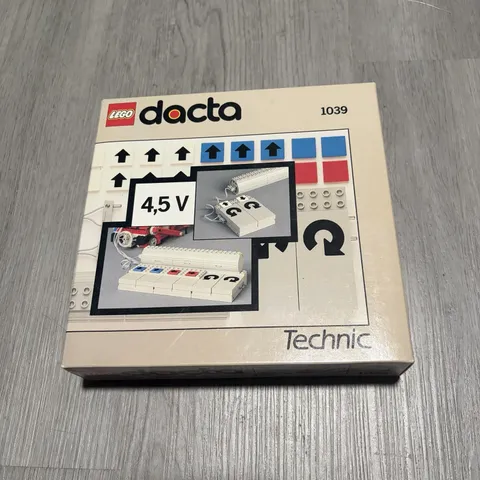 NEW LEGO Manual Control Set TECHNIC 1039 VINTAGE COLLECTIBLE (1986)
