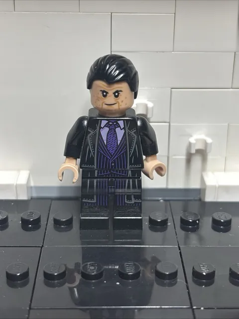 Lego The Penguin Minifigure DC 76181 Used Good Condition sh0790