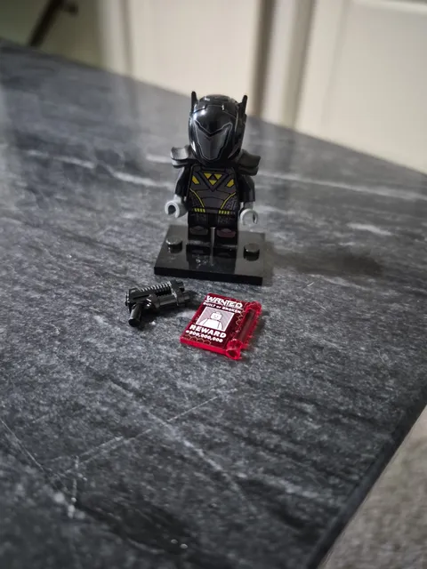 LEGO Series 19 Collectible Minifigures 71025 Galactic Bounty Hunter