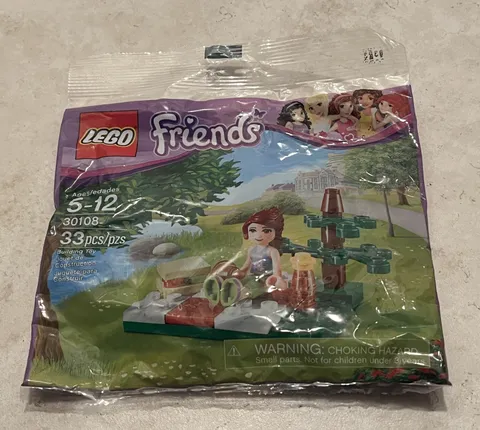 New Lego Friends Polybag MIA'S SUMMER PICNIC 30108 Sealed bag