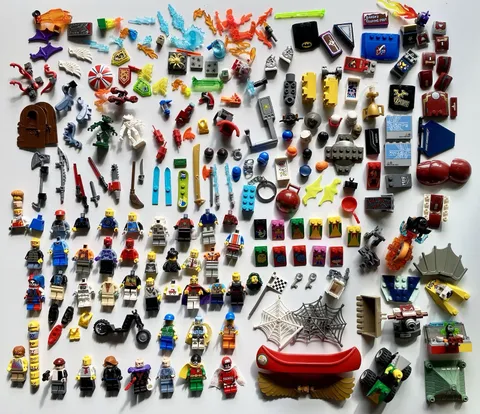 BIG MESS of Assorted LEGO Minifigures, Accessories, and Parts