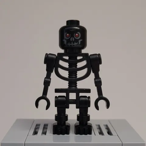 LEGO Castle - Black Skeleton Warrior 1 Minifigure cas327 - 7094 7092 7079 