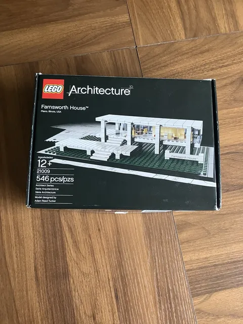 LEGO Architecture: Farnsworth House (21009) Complete W/ Instructions & Box