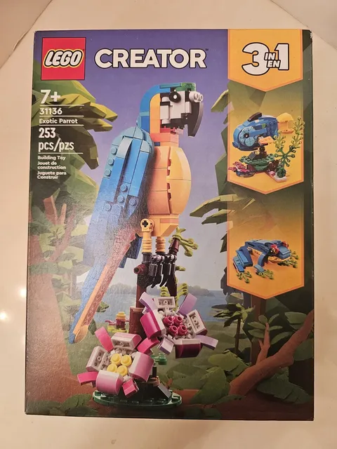 LEGO 31136 Creator Exotic Parrot 253 Pieces 3 In 1 Set New Sealed 