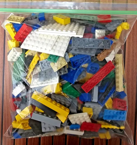 2 LBS LEGO Genuine Bulk Lot  No Minifigs Bricks & Plates Only Mixed Colors Sizes