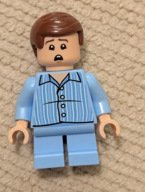 NEW Lego Minifigure Dudley Dursley Striped Pajamas & Pigtail - Harry Potter 