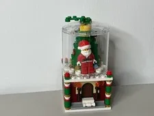 LEGO 40223 Snowglobe [PRE-BUILT]