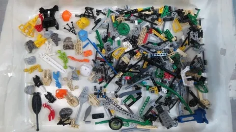 Lego Bionicle Technics 200+ Parts Lot