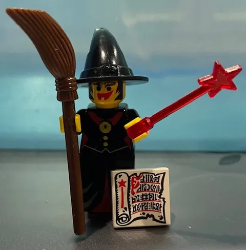 LEGO Willa The Witch Minifigure From Lego Set 6097 Night Lords Castle Complete