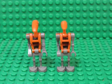 Lot of 2 LEGO Star Wars minifigures Rocket Battle Droids 8016 8086 sw0228 RR41