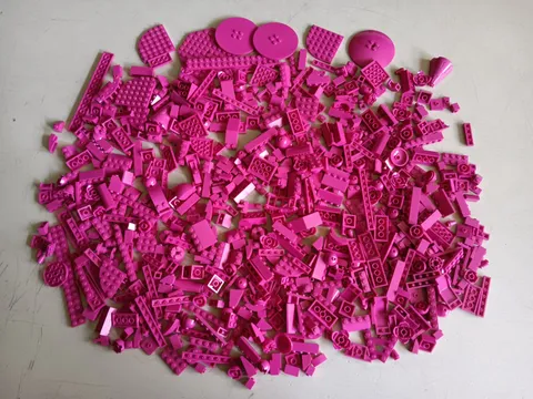 LEGO BULK LOT OF 720 MAGENTA PINK BRICKS PLATES SLOPES  & SPECIALTY PIECES