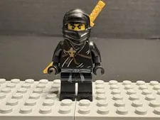 LEGO Ninjago Minifigure Cole Golden Weapons njo0006 