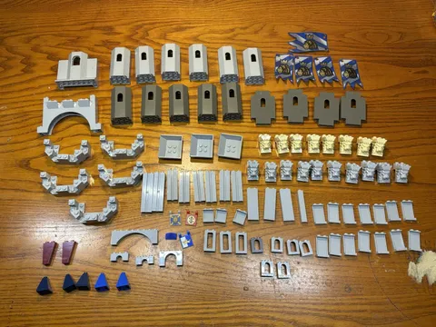 Lego Castle Pieces/Lot. 3 Pounds And 4 Ounces Of Authentic Lego Pieces.