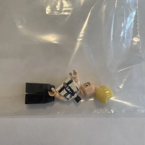 LEGO One Piece Helmeppo Cadet Exclusive Brand New Minifigure 75646 Battleship