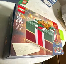 LEGO Seasonal Limited Edition: Christmas Gift Box (40292) 301 pcs 7+