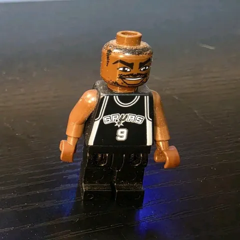 LEGO Sports Basketball NBA 2003 Tony Parker Spurs #9 Minifigure