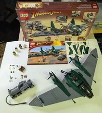 Lego 7683 Fight on the Flying Wing Indiana Jones Raiders 100% Complete