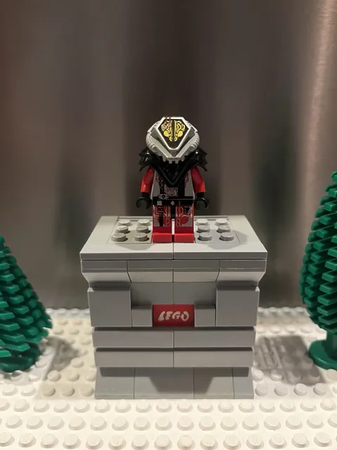 VINTAGE LEGO SP046 - UFO Zotaxian Alien - Red Pilot w Armor and Printed Helmet