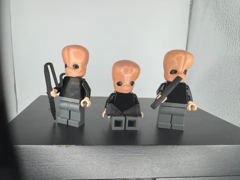 RARE LEGO Star Wars TCS custom cantina musicians (Set of 3 with instruments)