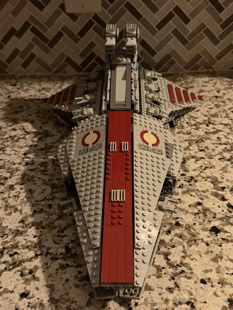 LEGO Star Wars: Venator-Class Republic Attack Cruiser (8039) ✅Fast shipping✅