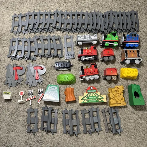 LEGO Duplo Thomas Friends Train Set Lot Engines Track Percy James Toby Knapford