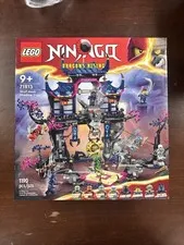 LEGO NINJAGO Wolf Mask Shadow Dojo Building Set 71813 - Brand New & Sealed !