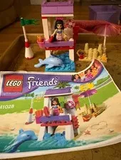 LEGO FRIENDS: Emma's Lifeguard Post (41028)