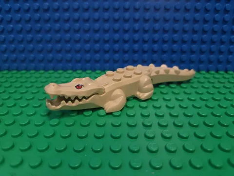LEGO Tan Alligator Minifigure Crocodile Red Eyes 70419 Animal CMF Lot Rare HTF 