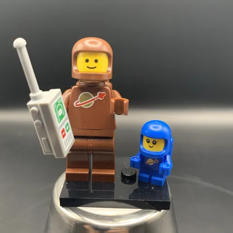 LEGO Brown Astronaut With Space Baby Series 24 Minifigure 71037 CMF