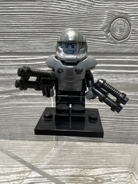 Lego Minifigure Galaxy Trooper 71008 Mini Fig